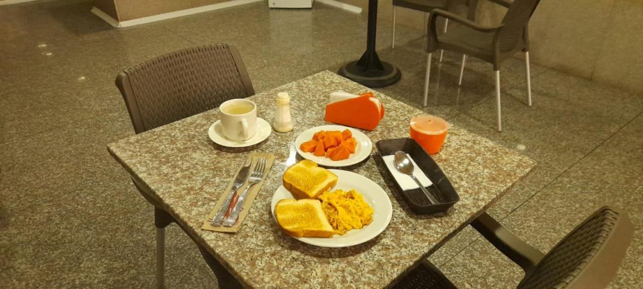 Hoteles Bogota Inn Lago Chico Zona Rosa Buitenkant foto