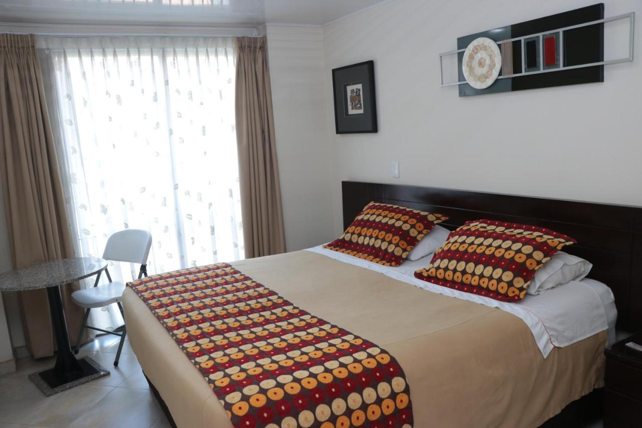 Hoteles Bogota Inn Lago Chico Zona Rosa Buitenkant foto